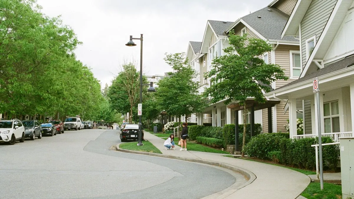 Vancouver townhouses showing how mortgages work in Canadian markets