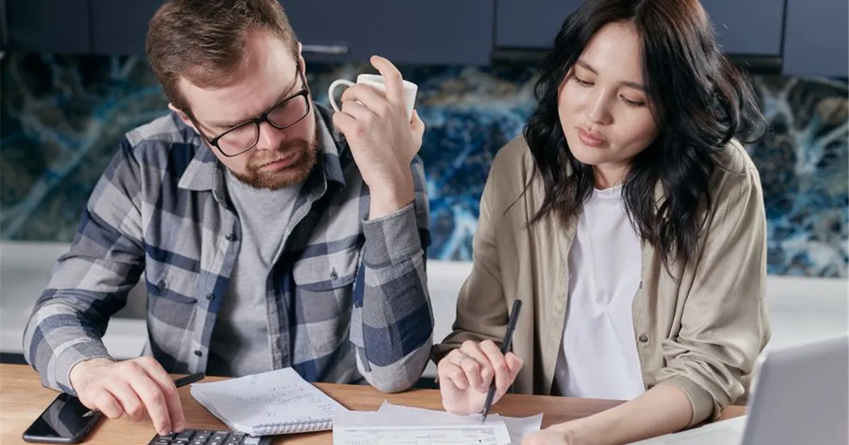 Ontario couple planning their budget around the 2026 Ontario Trillium Benefit payment dates