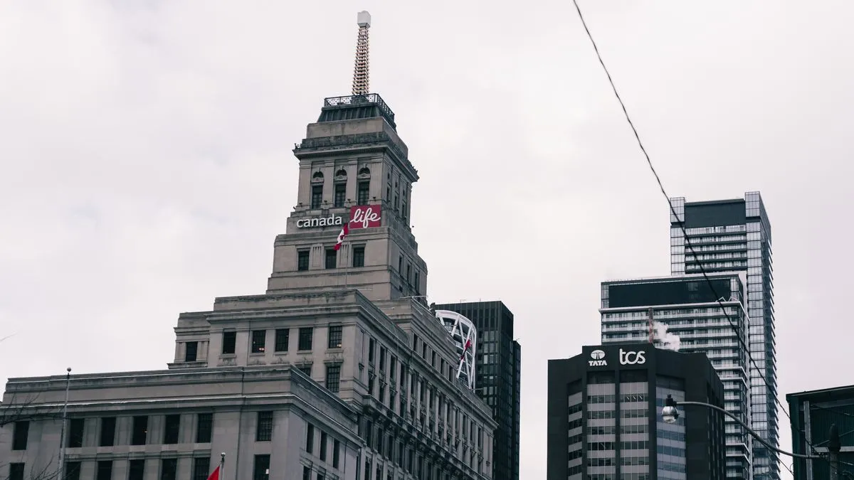 Canadian financial buildings in Toronto where lenders set personal loan interest rates