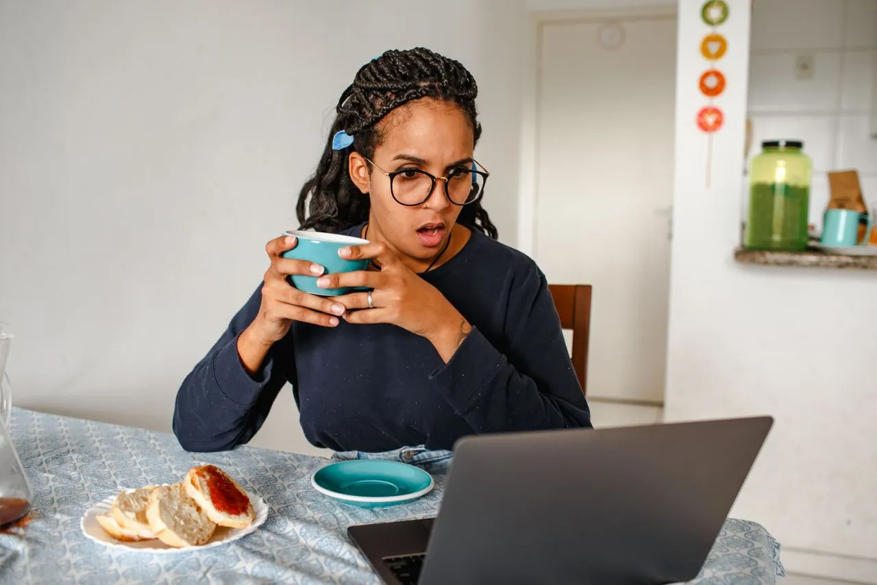 Checking CRA My Account on a laptop after an unexpected Canada RIT deposit